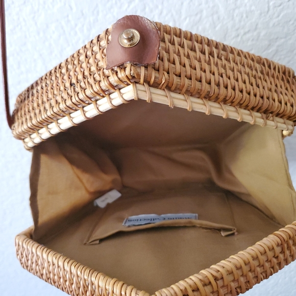Porcelain Rattan CrossBody Bag - Picture 9 of 10